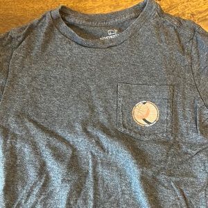 Vineyard Vines basketball cotton tee.